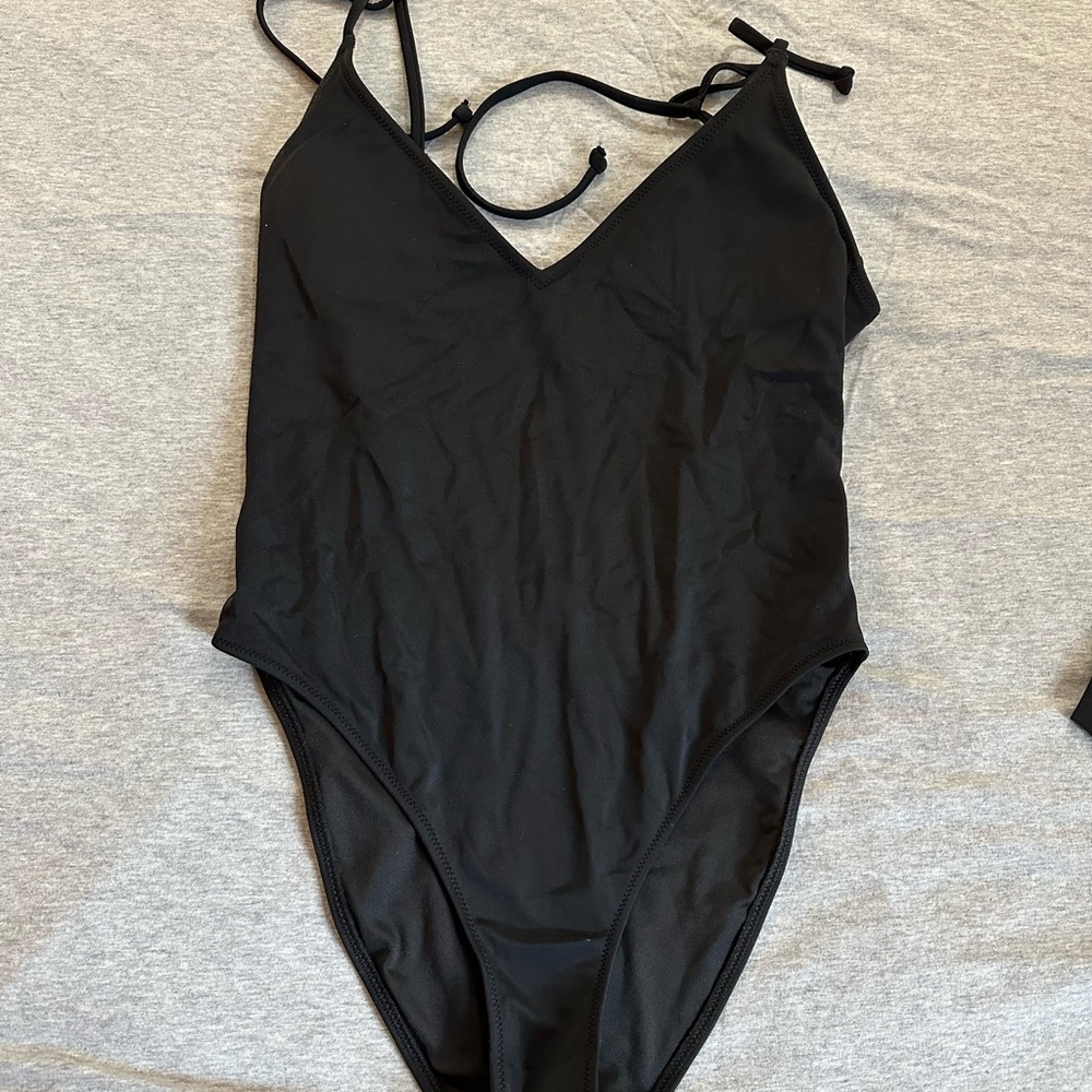 Swim suit